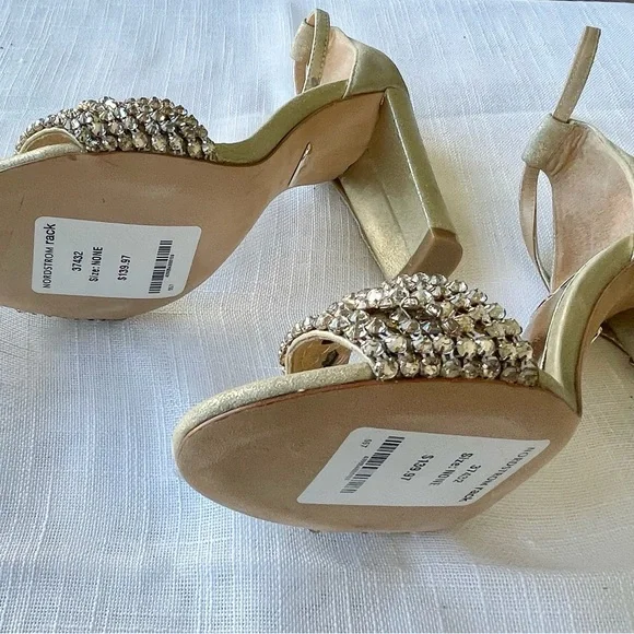 Badgley Mischka Glittering Gold Heels SIZE 7 Brand New - Picture 8 of 9